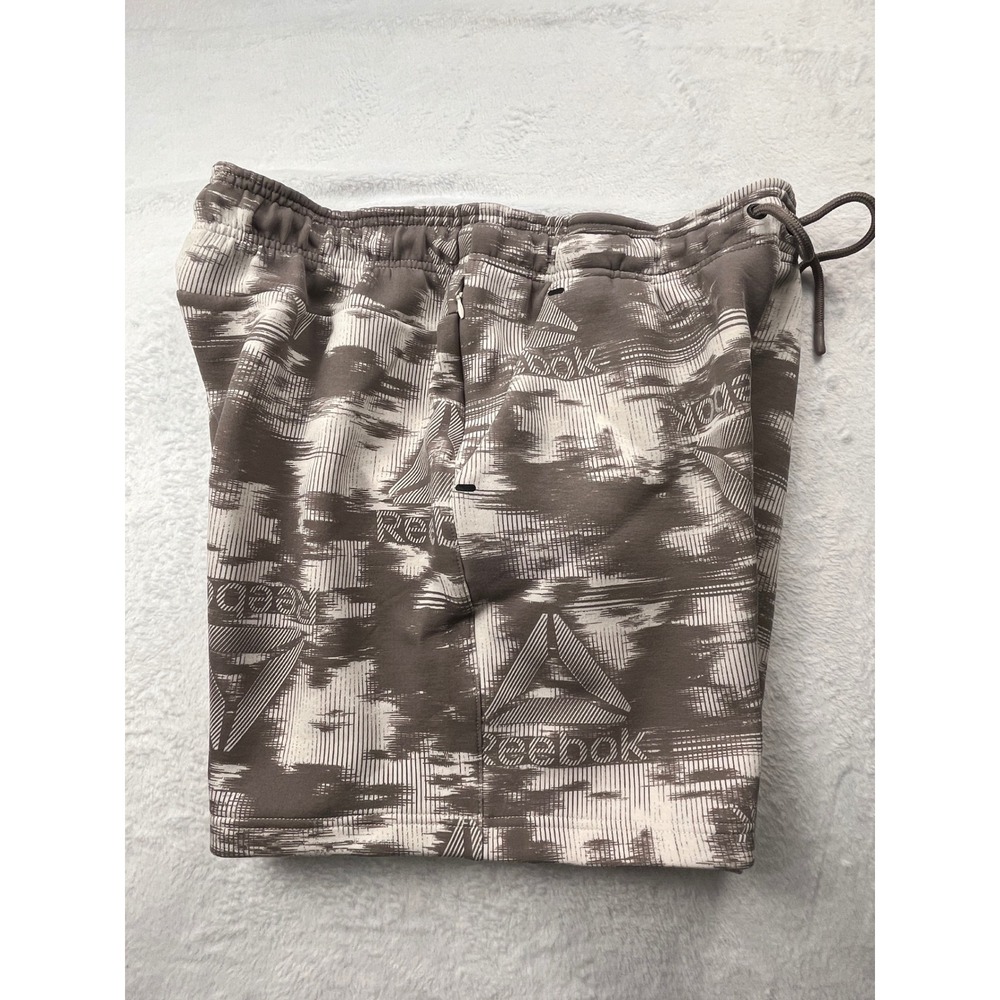 Reebok Training Shorts Mens XL Brown All Over Logo Print REM251SH07 Athletic